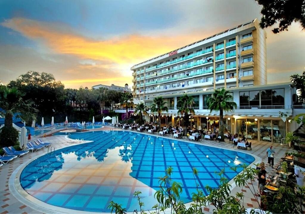 SENTIDO LYCUS BEACH