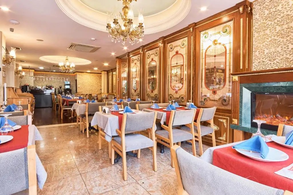 BEST WESTERN EMPIRE PALACE
