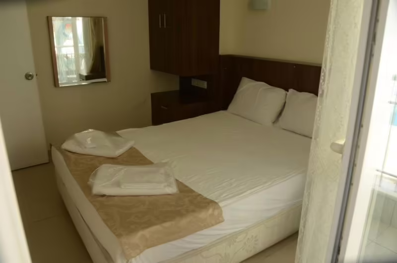 HONORA HOTEL