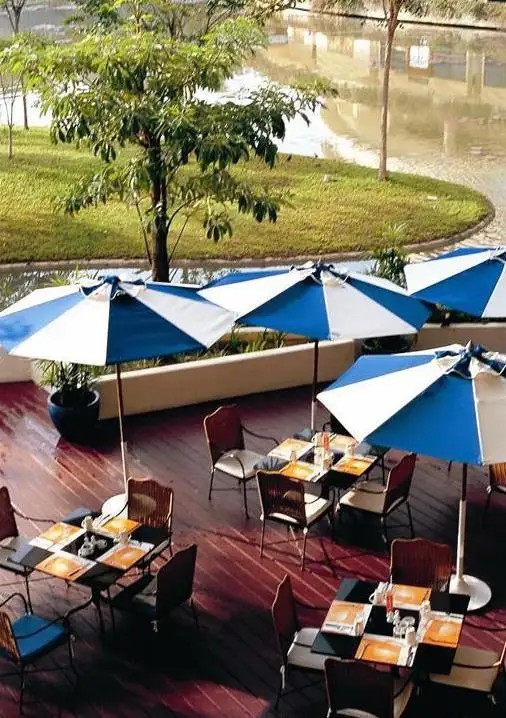 HILTON PHUKET ARCADIA SAI TONG WING