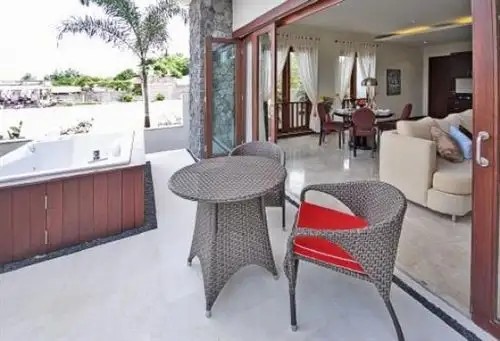 THE SEGARA SUITES
