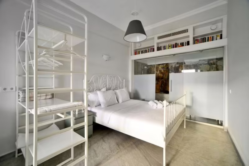 OZA BOUTIQUE HOTEL (EX. GOYA SUITS)