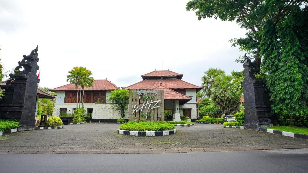 GRAND WHIZ HOTEL NUSA DUA