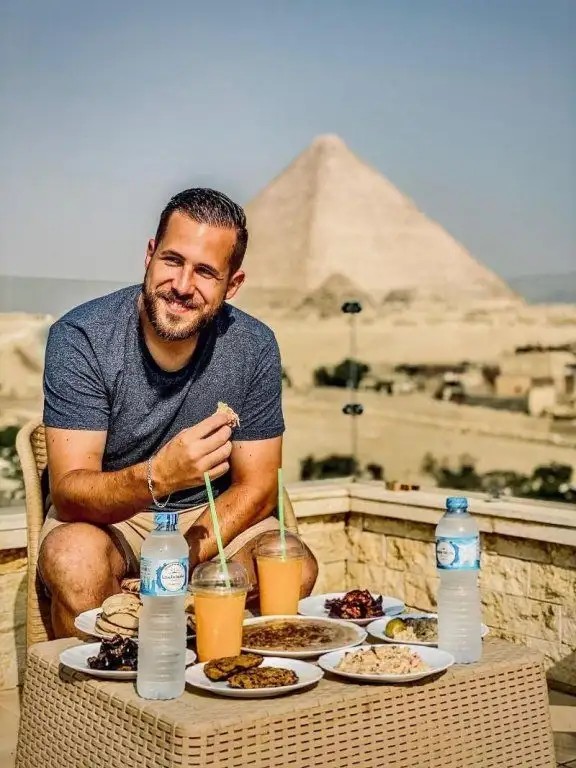 SAHARA PYRAMIDS INN
