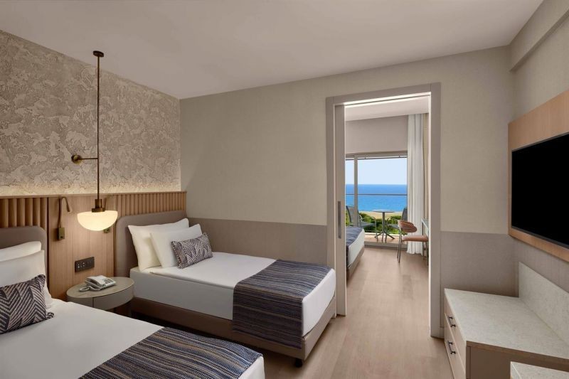 family sea view