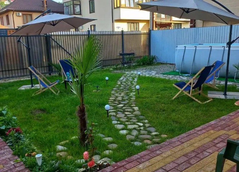КОЛИБРИ ЛАЗАРЕВСКОЕ