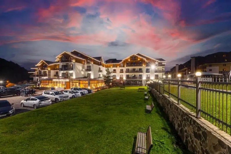 CRYSTAL HOTEL & SPA