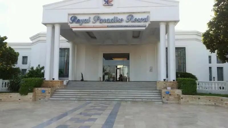 ROYAL PARADISE