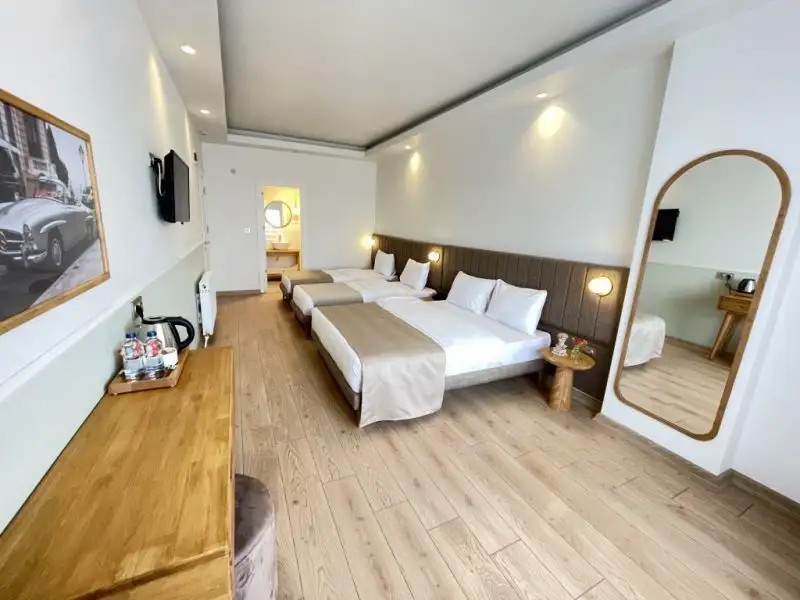 MESHK AIRPORT HOTEL