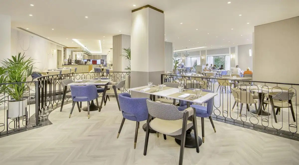 SHERATON ABU DHABI HOTEL & RESORT