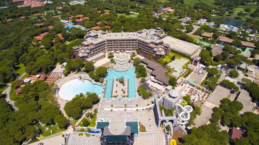 XANADU RESORT HOTEL