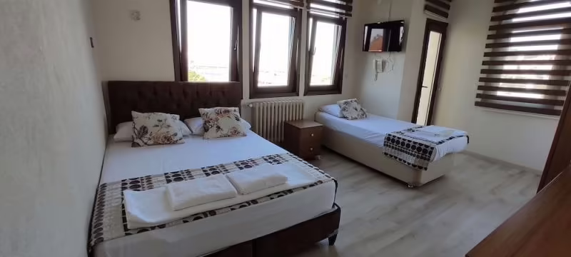BITER HOTEL