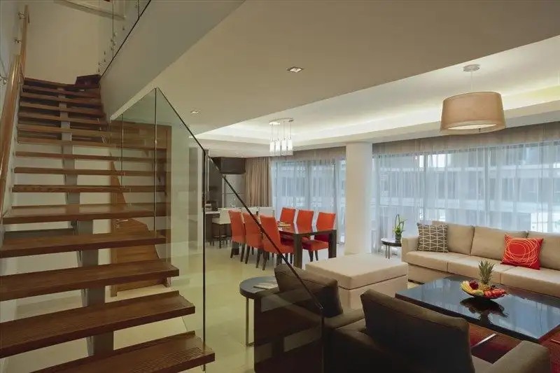 MAJESTIC AJAAN BY ROTANA