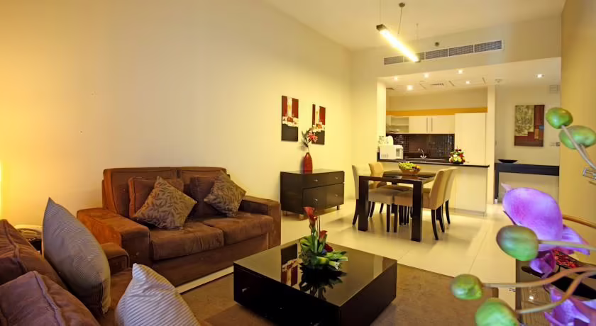 ROYAL ASCOT HOTEL APARTMENT