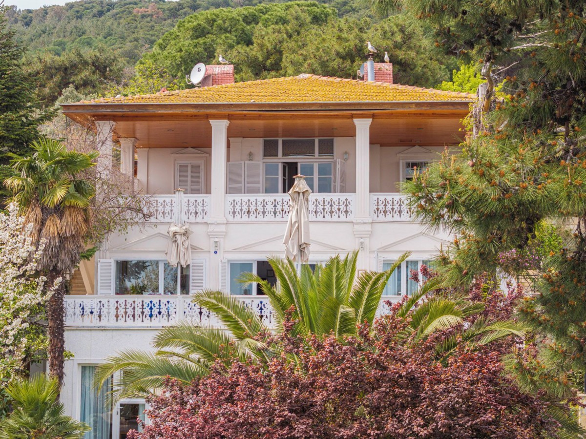 PALAIS BUYUKADA