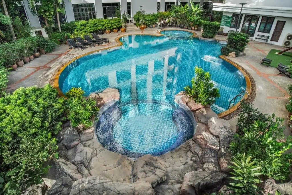 MIKE GARDEN RESORT