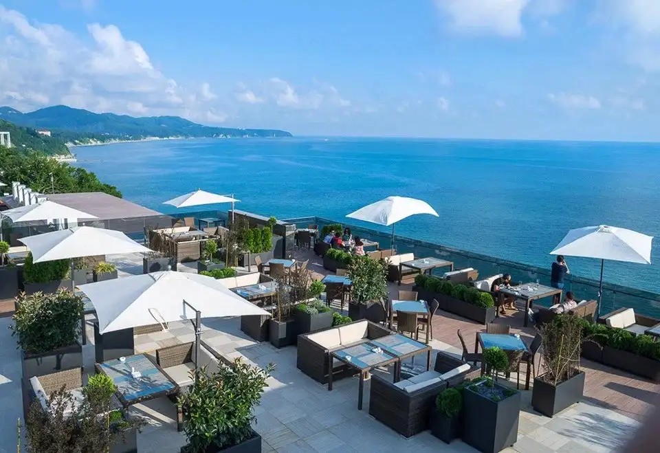 HIDENS HOTEL