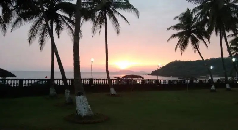 BEACH BAY COTTAGES