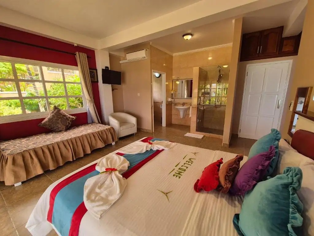 AU FOND DE MER VIEW SELF CATERING APARTMENT