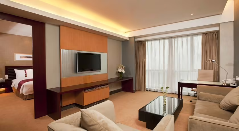 HOLIDAY INN PUDONG NANPU