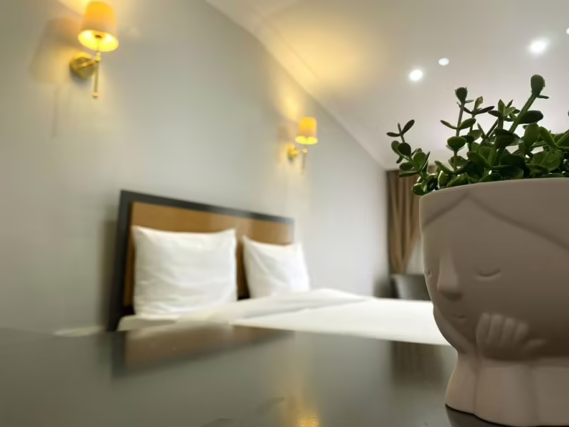 INALENS AIRPORT HOTEL