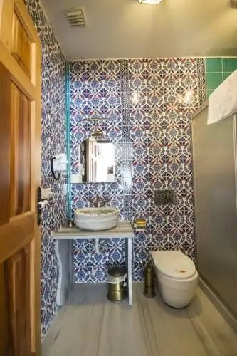 SULTAN CORNER SUITES