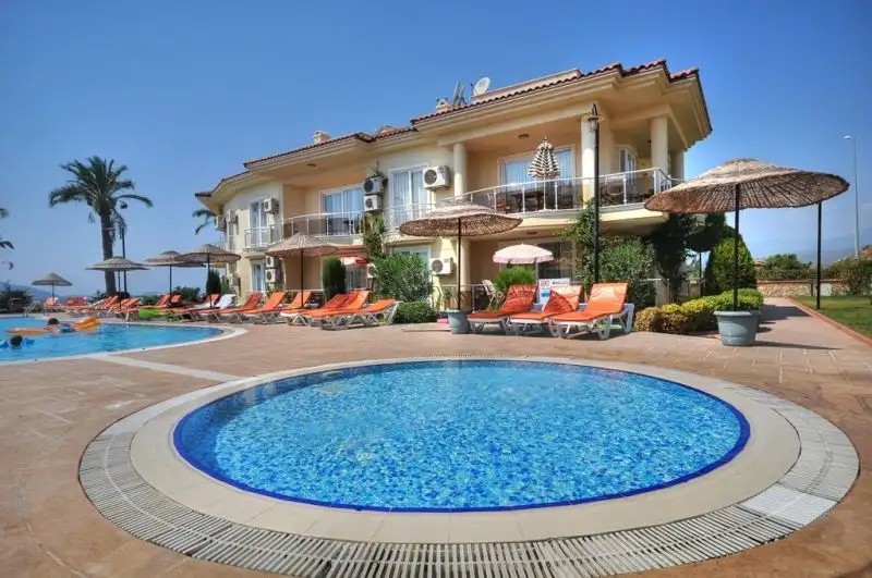SUNSET BEACH CLUB AQUA LETTINGS