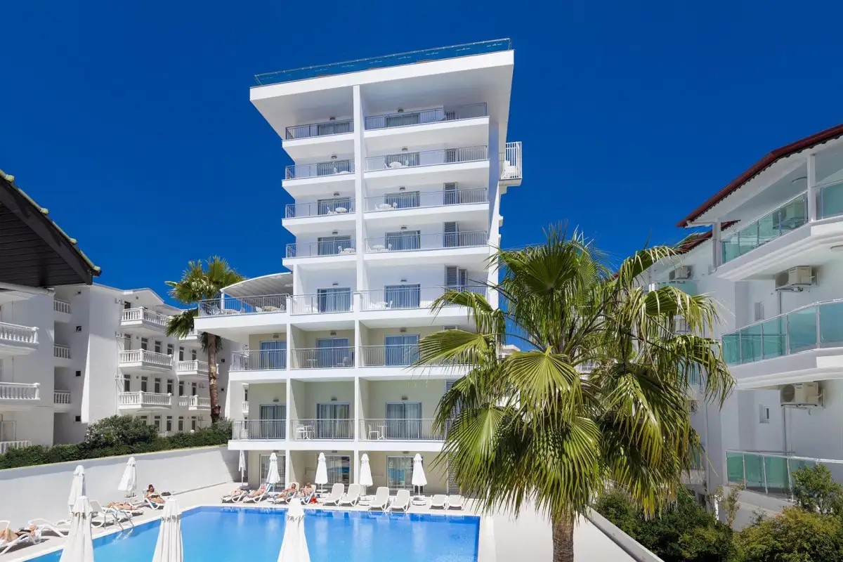 SIDE SU HOTEL ADULTS ONLY 16+