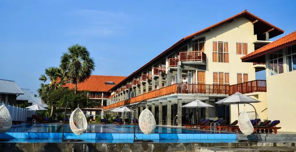 MARINA PASSIKUDAH BEACH