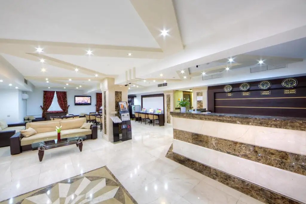 MOSCOW HOLIDAY HOTEL