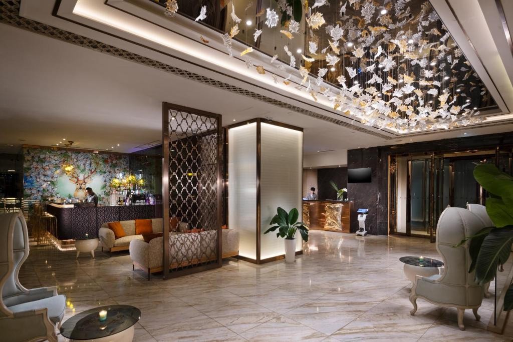 DORSETT WANCHAI (EX. COSMOPOLITAN)