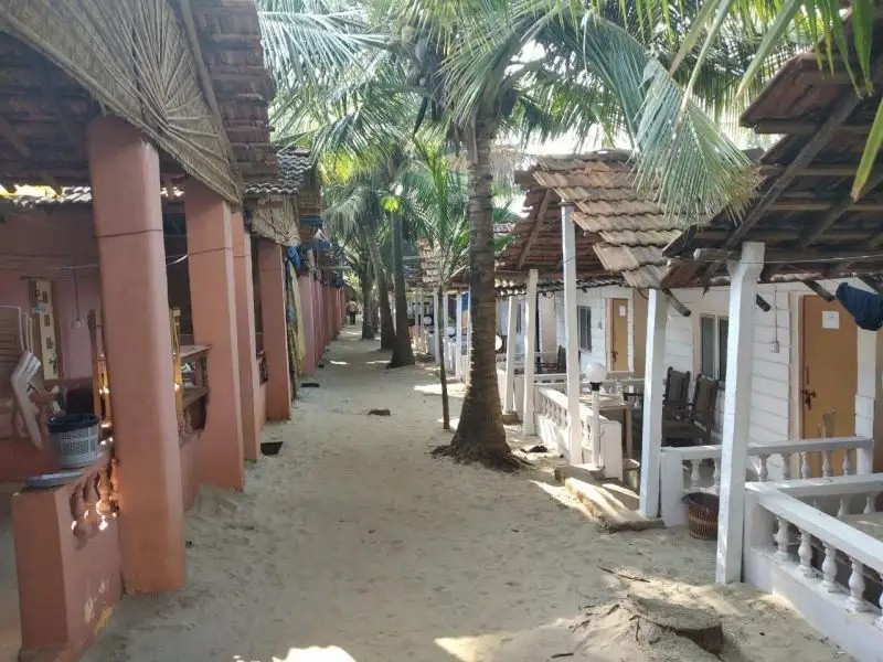 7 SEA VIEW INN