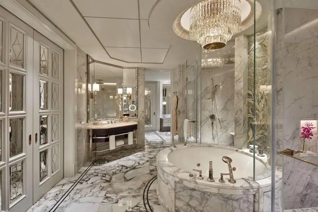 THE RITZ-CARLTON MACAU