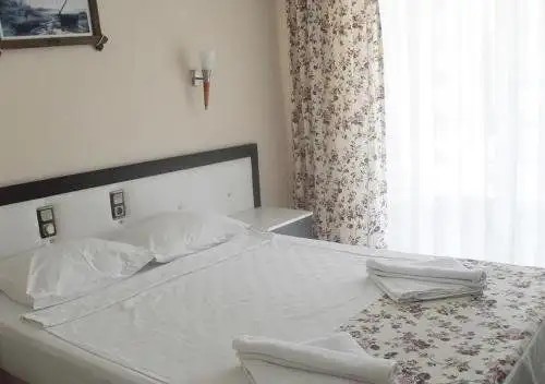 MONI HOTEL