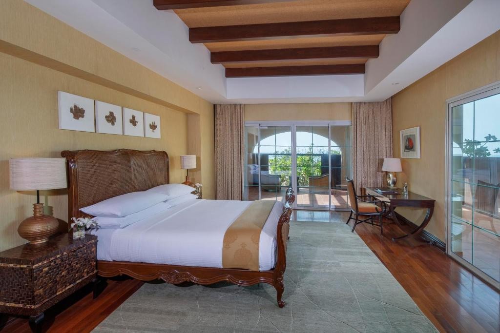 DESERT ISLAND RESORT & SPA BY ANANTARA