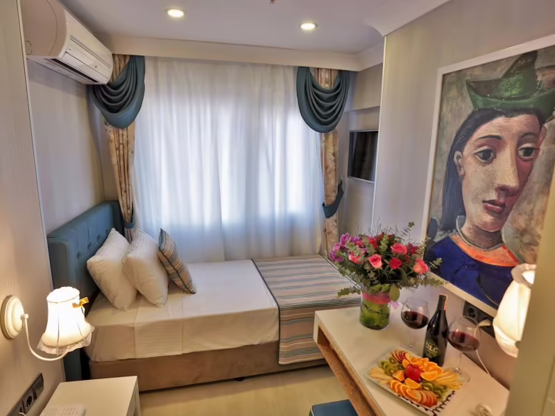 JUST INN HOTEL