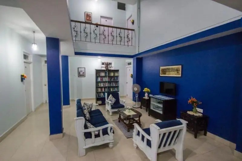 VEENIOLA HOLIDAY HOME