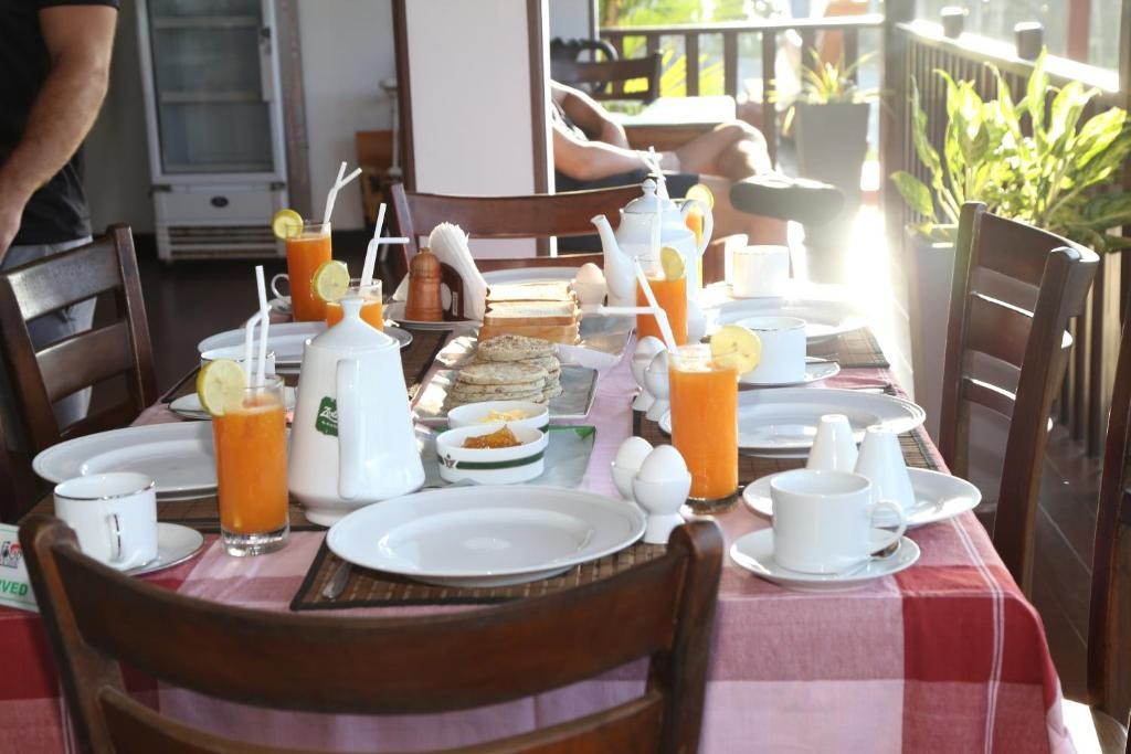 SEAFOOD RESTAURANT AND MOTEL