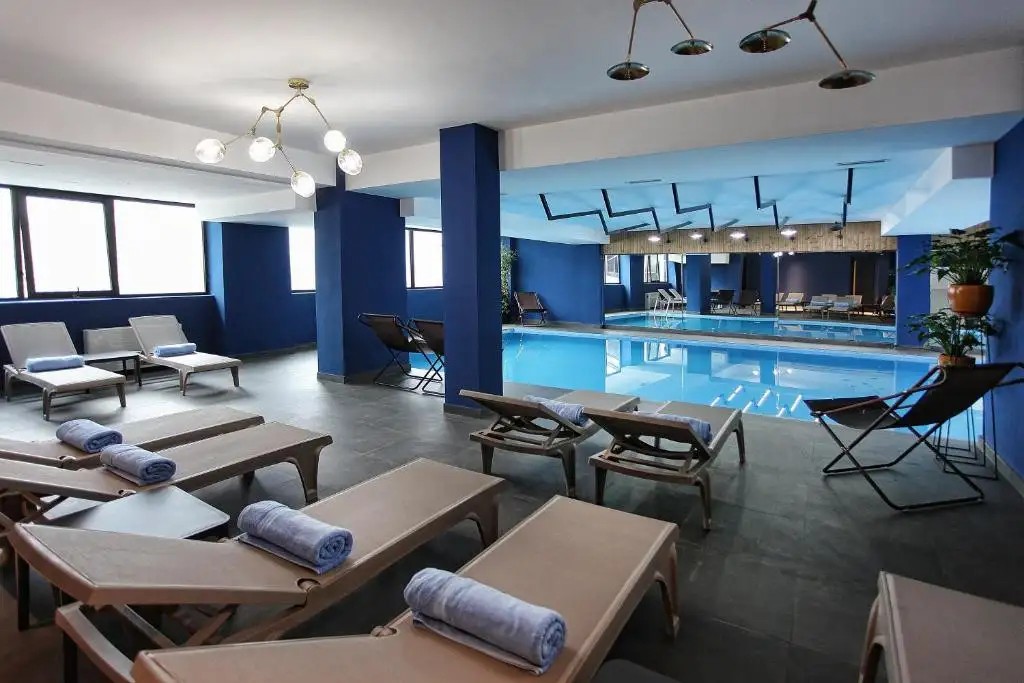 LM CLUB HOTEL