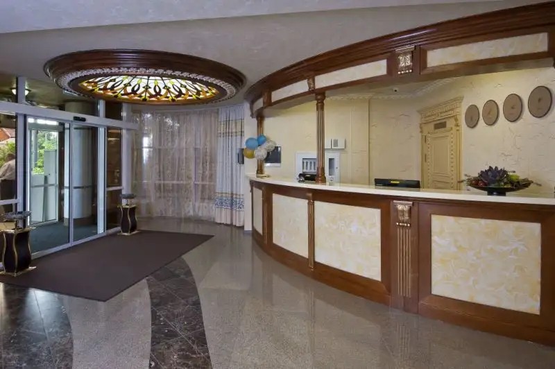 AMICI GRAND HOTEL