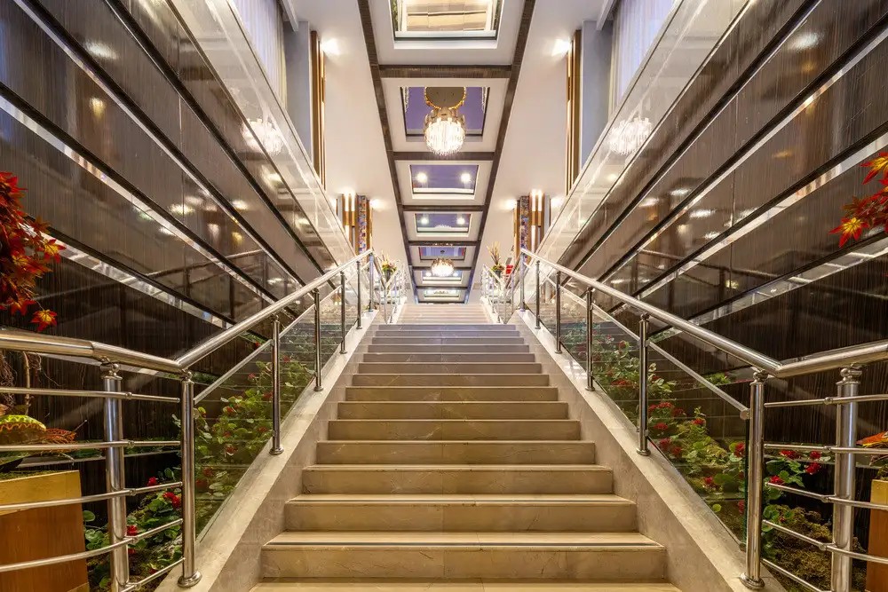 ORANGE COUNTY RESORT HOTEL BELEK