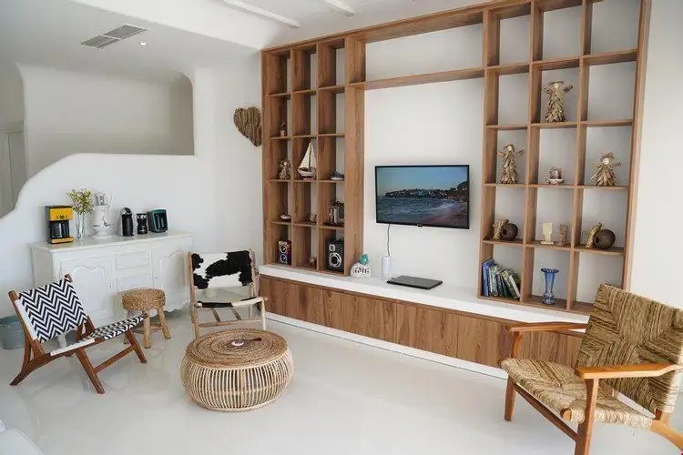 YASOS SUITES