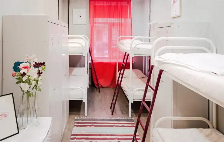 POLEZHAEV HOSTEL (ПОЛЕЖАЕВ)
