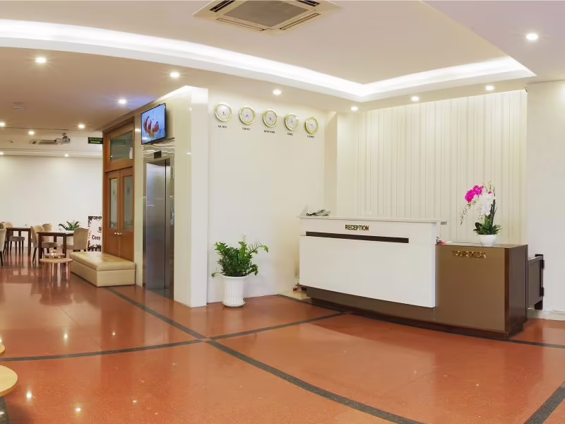 BLOOM HOTEL