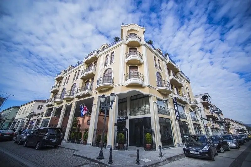 ROYAL VENEZIA