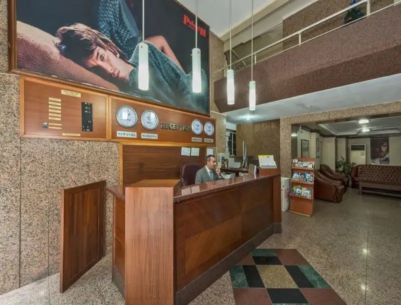 METRO HOTEL LALELI