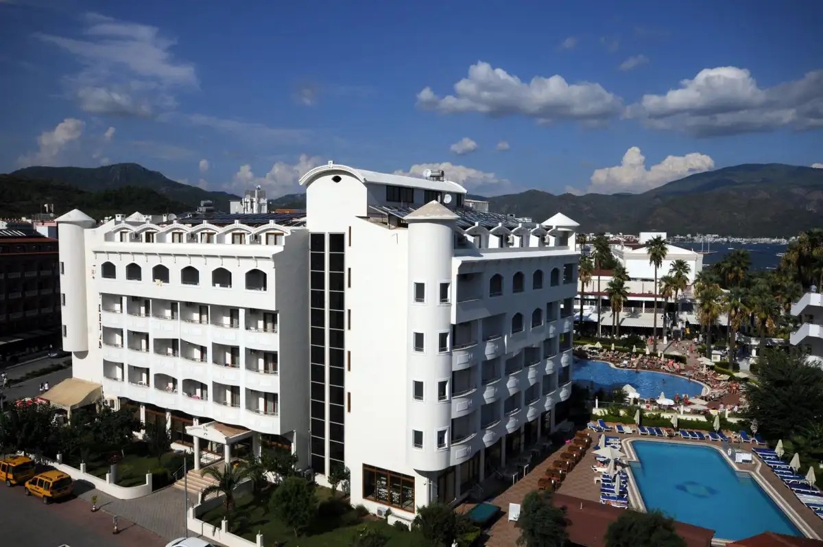 MY DREAM HOTEL