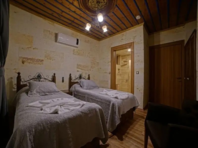 MILAT CAVE HOTEL