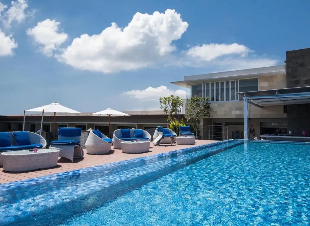 SOLIA LEGIAN BALI