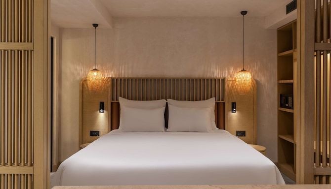 suite with terrace